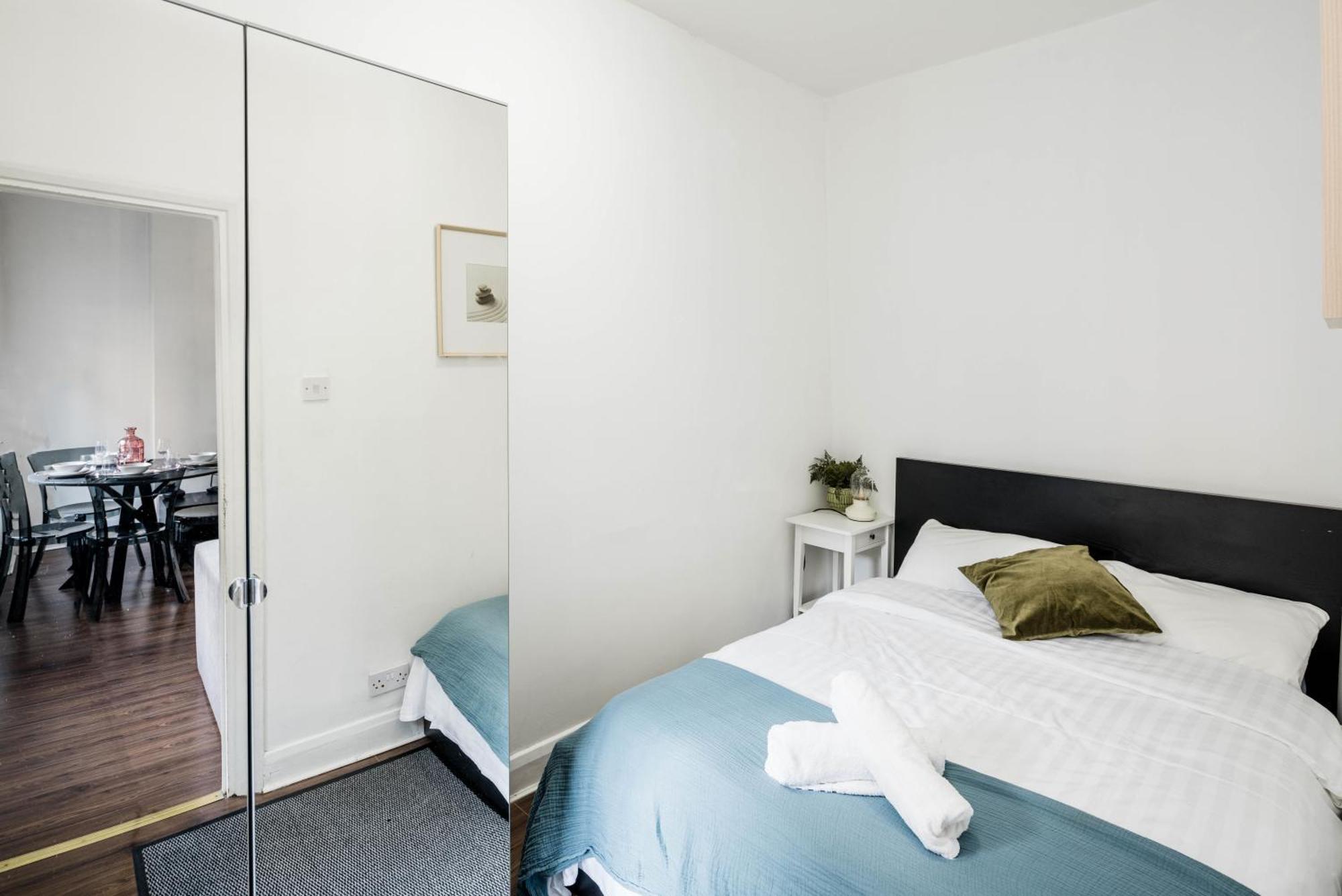 Cosy 1 Bedroom Home In Fitzrovia Londra Exterior foto
